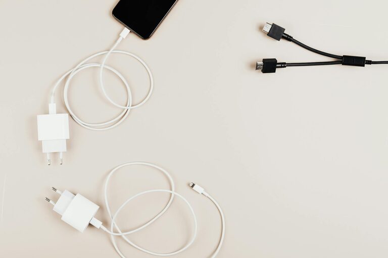 How to Organize Cables and Chargers Neatly: Simple Tips for a Tidy Space